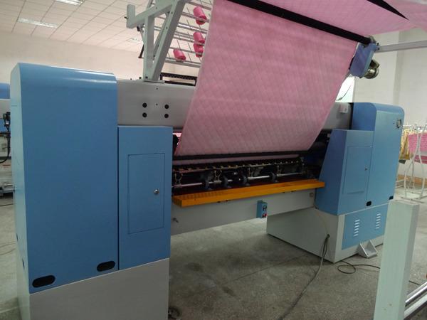 High-end de Computer van de Pendel multi-Naald Industriële het Watteren Machine